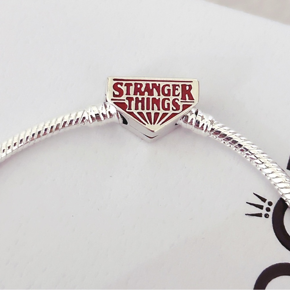 PANDORA MOMENTS Stranger Things Clasp Snake Chain Bracelet (18cm|7.1”) w/box - Picture 6 of 10